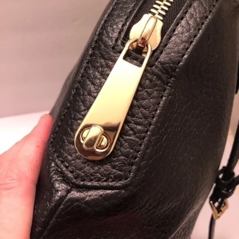 Michael kors black leather smythe turnlock bag